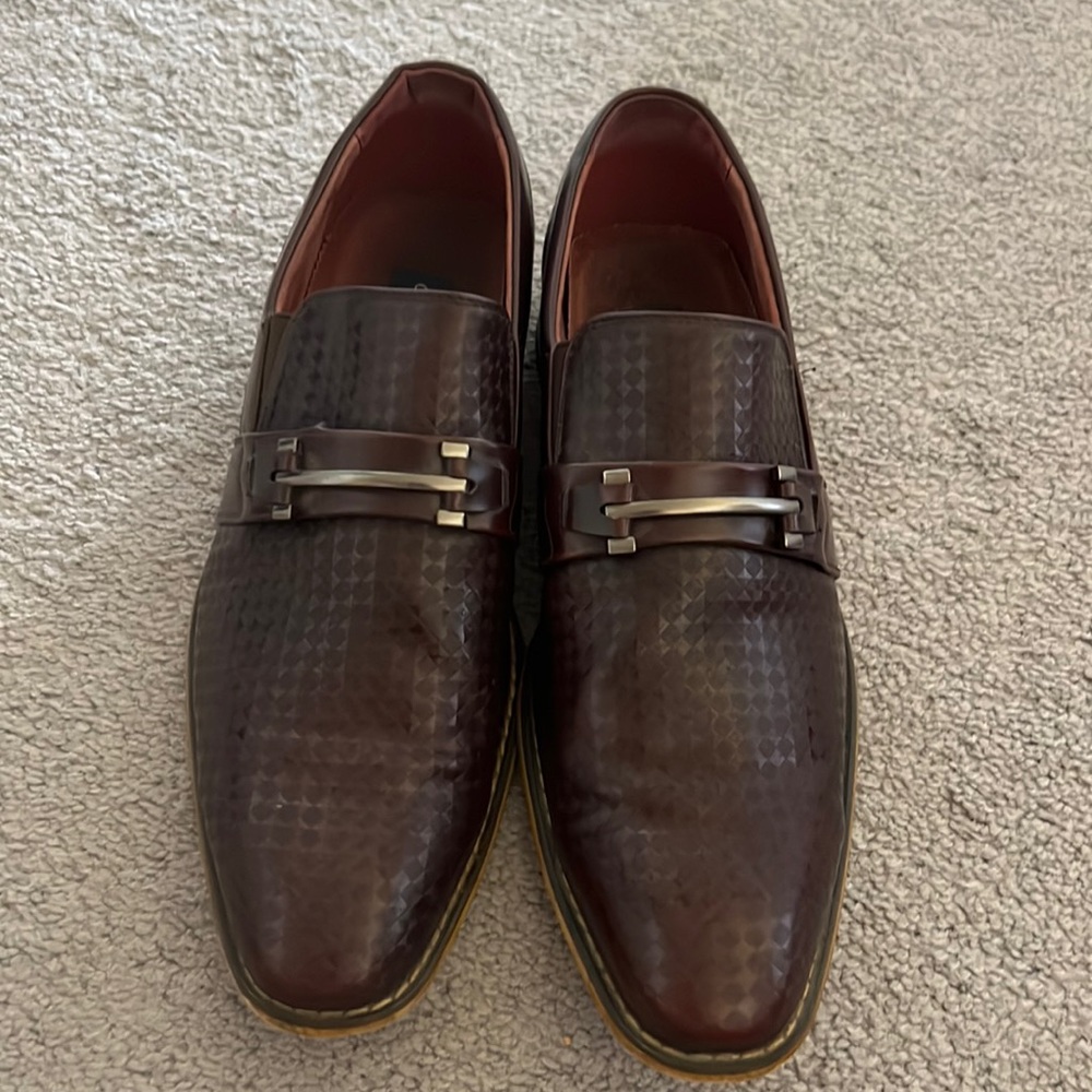 Men’s Gino Vitale slip on dress shoes size 12
